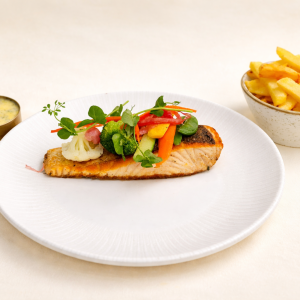 Noorse zalmfilet op vel gebakken